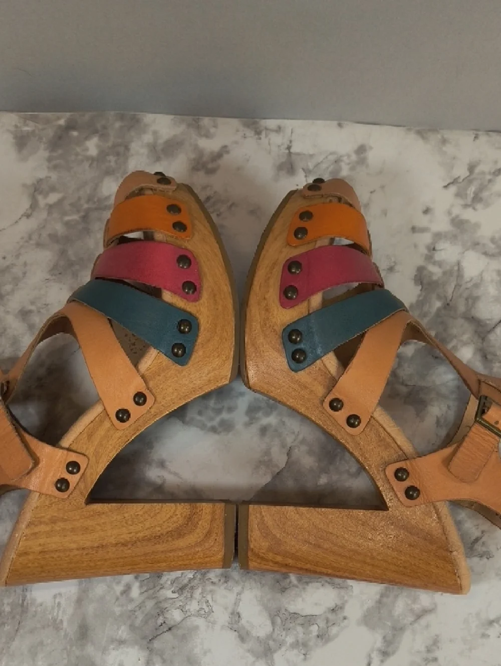 Women’s Multi-Color Leather Platform Sandal - Tan